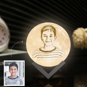 Personalised 3D Moon Lamp for Child Birthday (14cm,3 colours)